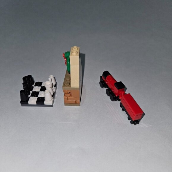 LEGO Harry Potter Advent Calendar 75964 Fireplace Present Hogwarts Express Chess - Picture 4 of 16